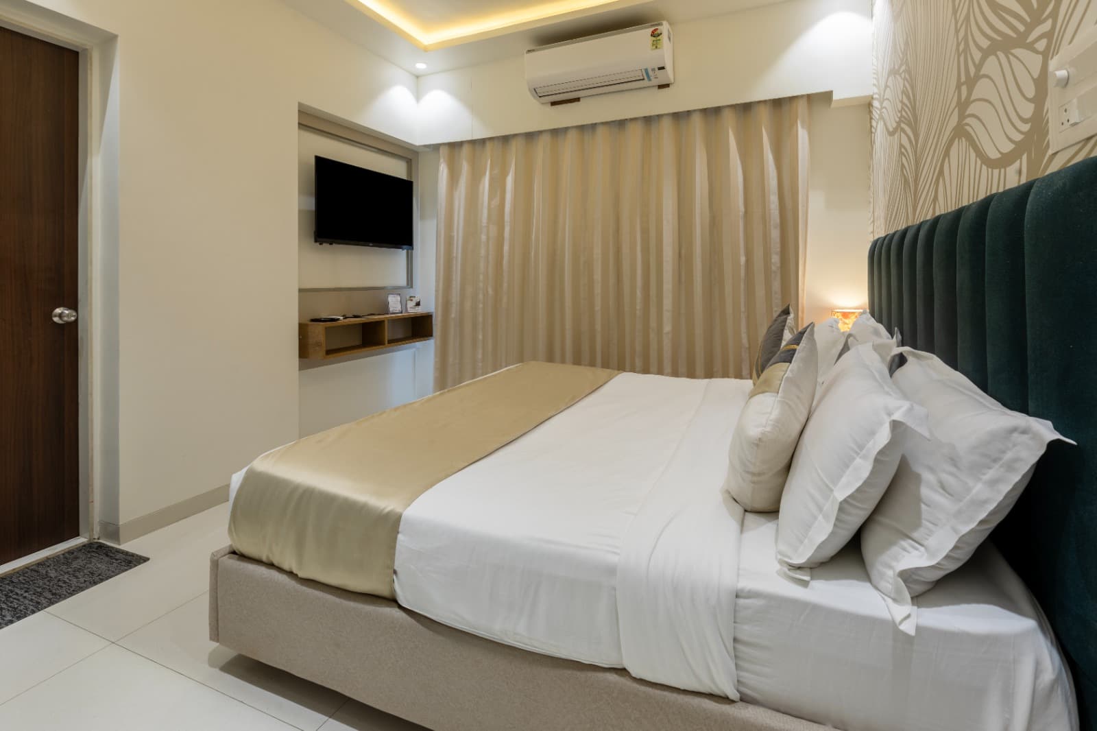 Budget Apartments in Santacruz Mumbai
