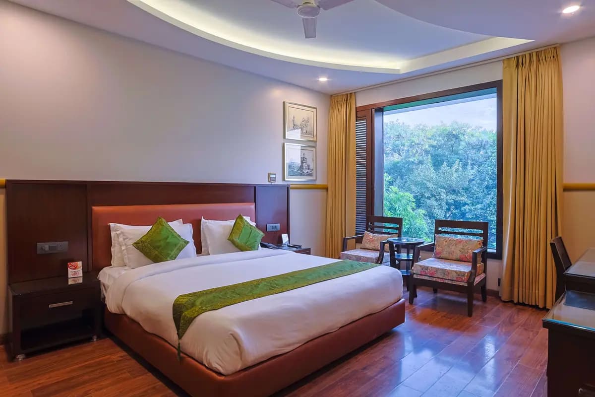 Hotel Near Okhla Railway Station Delhi 