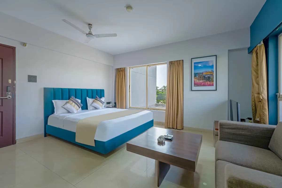 apartments near Andheri Train Station