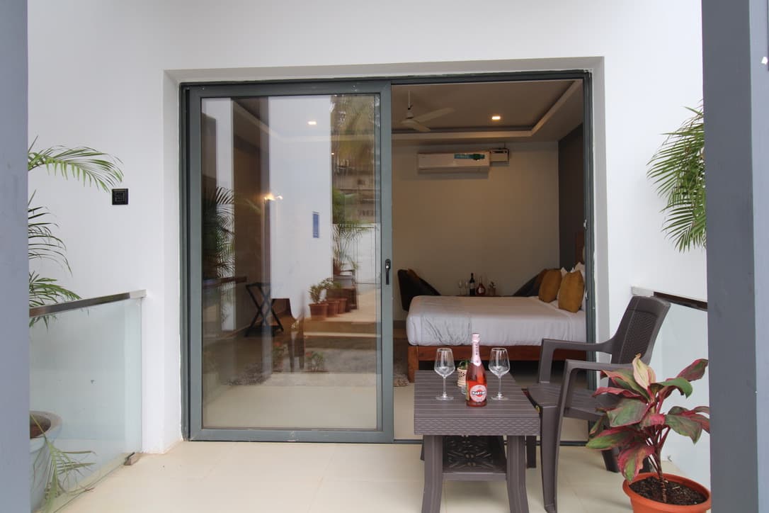 asar Upper House – Morjim Beach by Orion Hotels - Image 9