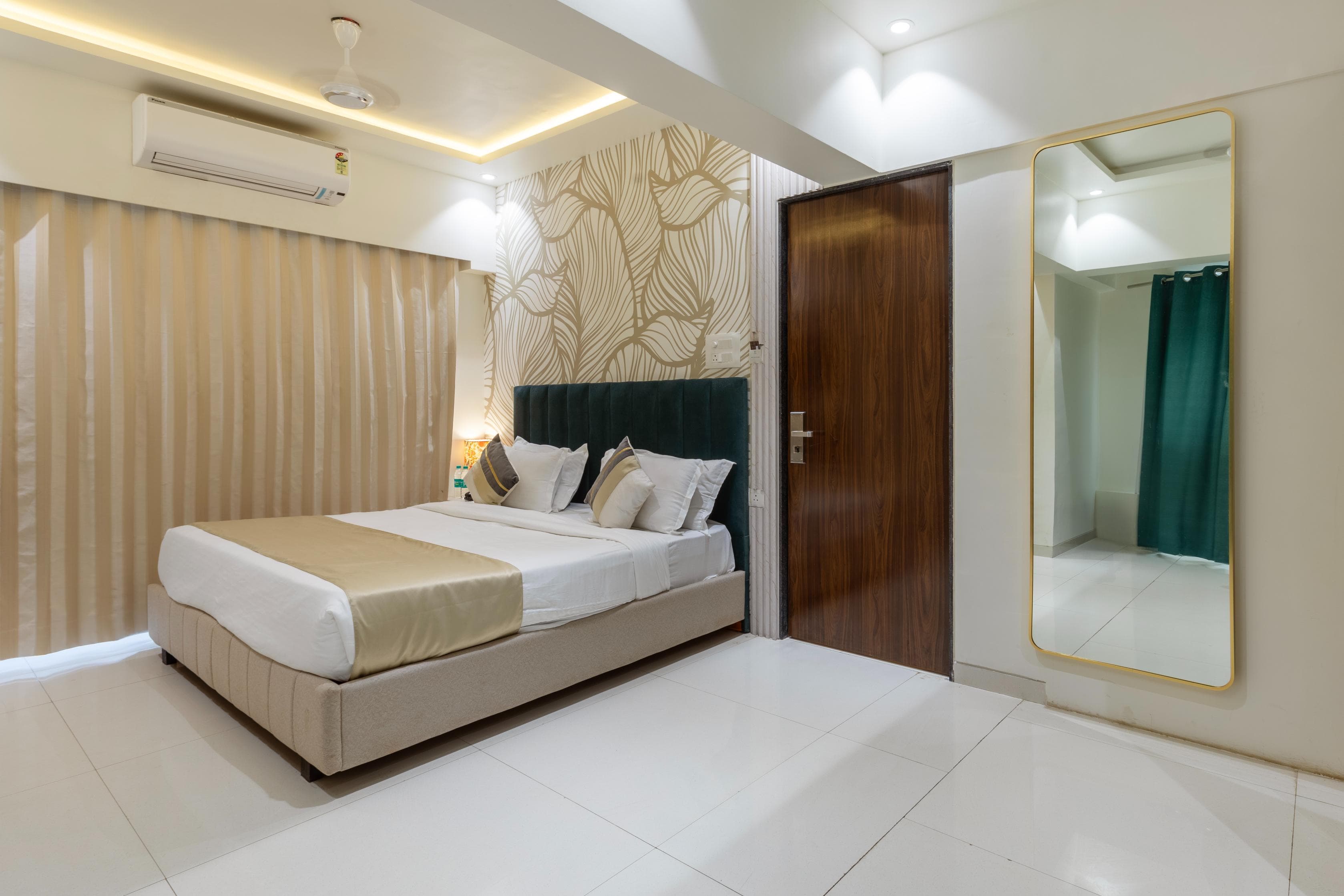 The Orion Premium Suites - Image 2